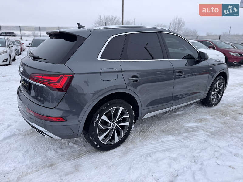 Позашляховик / Кросовер Audi Q5 2023 в Івано-Франківську