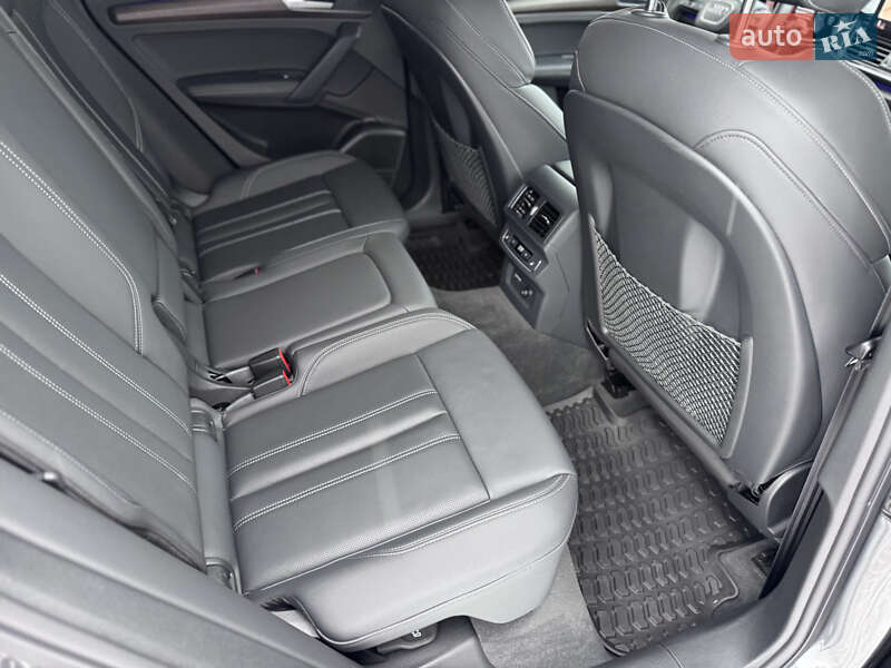 Позашляховик / Кросовер Audi Q5 2023 в Івано-Франківську