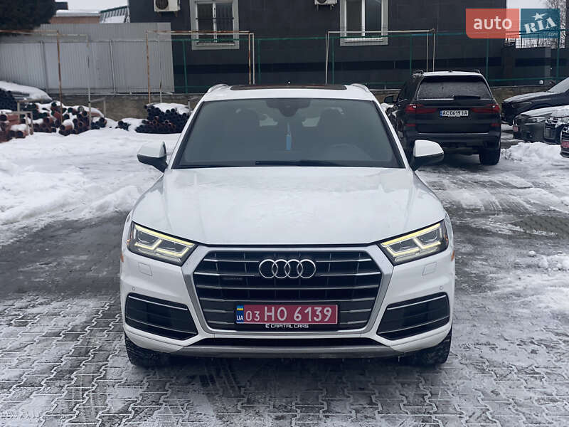 Позашляховик / Кросовер Audi Q5 2018 в Луцьку