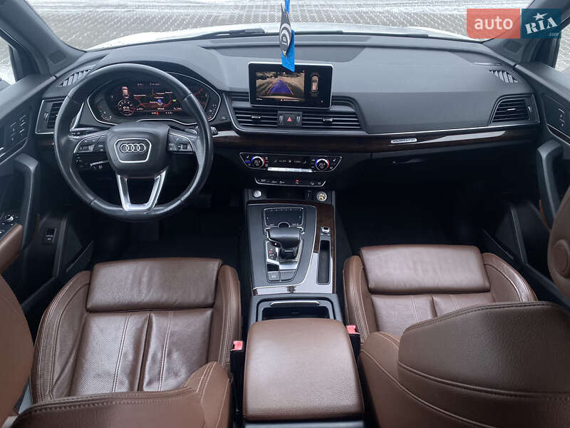 Позашляховик / Кросовер Audi Q5 2018 в Луцьку