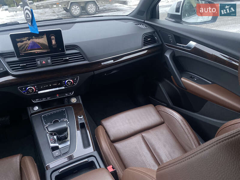 Позашляховик / Кросовер Audi Q5 2018 в Луцьку