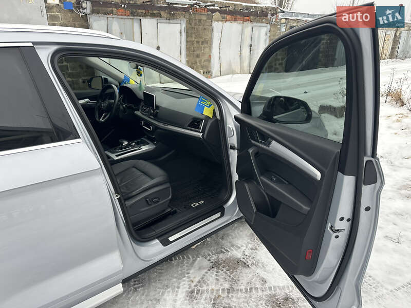 Позашляховик / Кросовер Audi Q5 2018 в Харкові