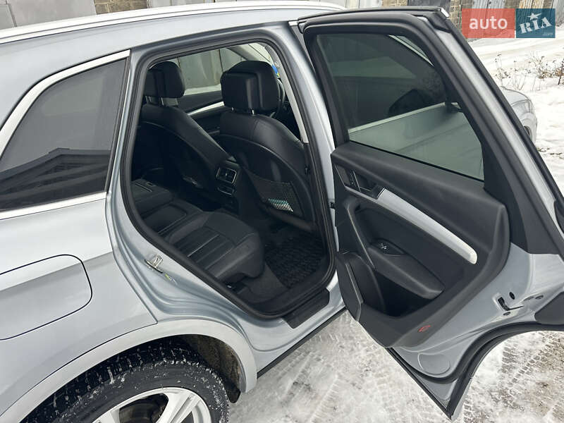 Позашляховик / Кросовер Audi Q5 2018 в Харкові