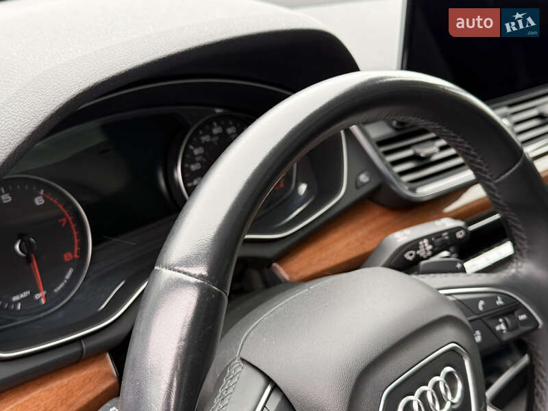 Позашляховик / Кросовер Audi Q5 2020 в Стрию