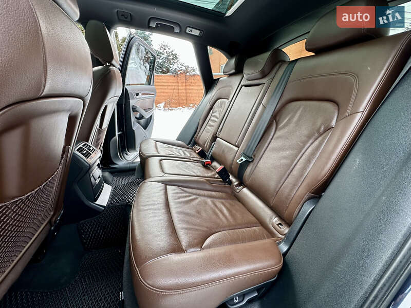 Позашляховик / Кросовер Audi Q5 2015 в Києві