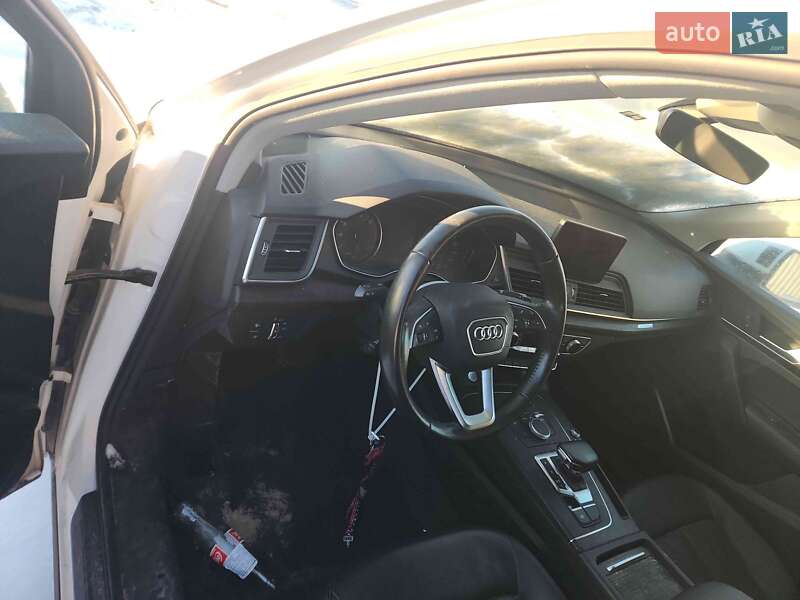 Позашляховик / Кросовер Audi Q5 2020 в Києві фото 26 Позашляховик / Кросовер Audi Q5 2020 в Києві