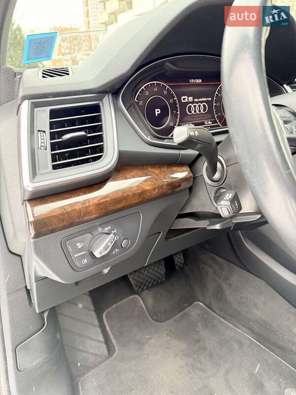 Позашляховик / Кросовер Audi Q5 2018 в Одесі