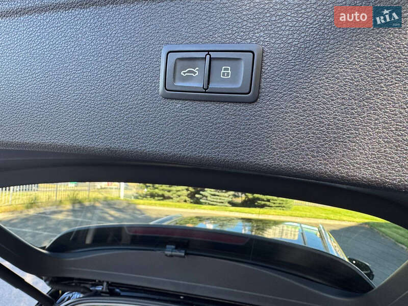 Позашляховик / Кросовер Audi Q5 2016 в Києві