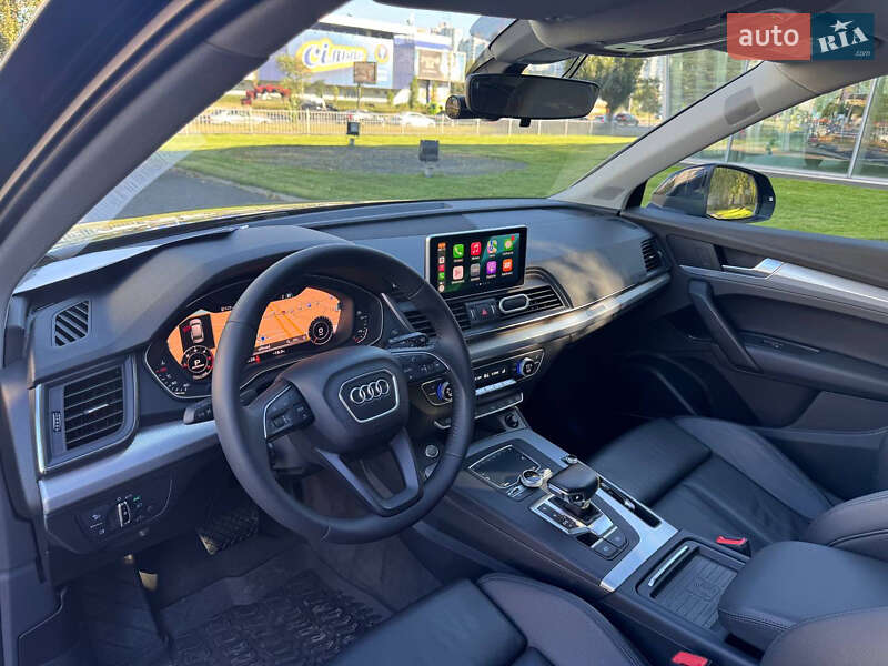 Позашляховик / Кросовер Audi Q5 2016 в Києві