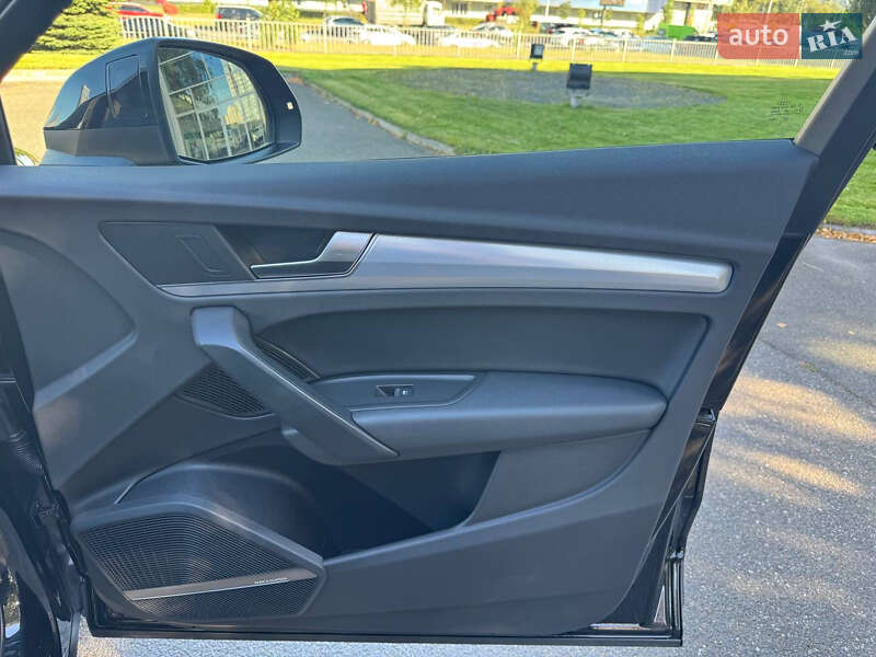 Позашляховик / Кросовер Audi Q5 2016 в Києві