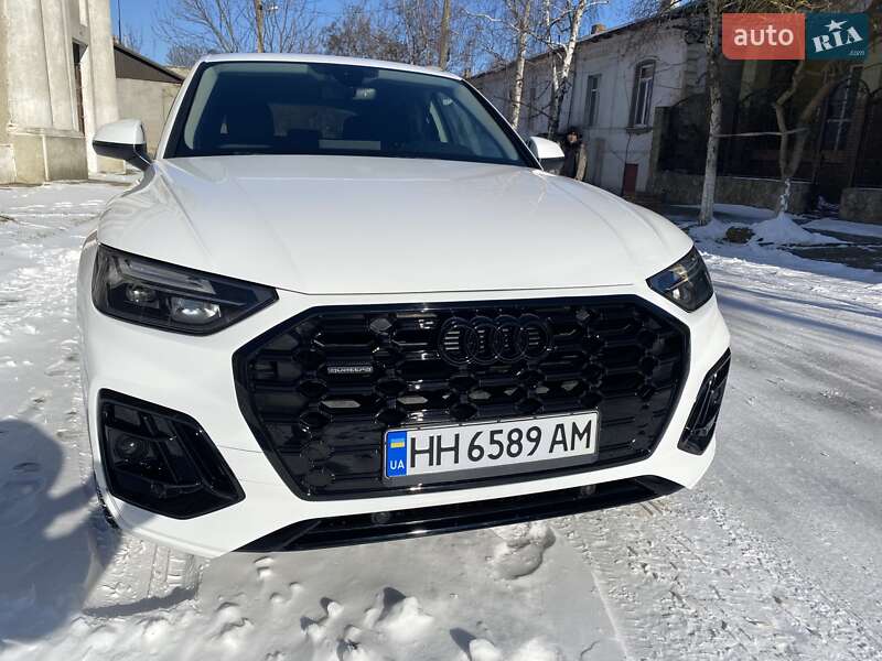 Позашляховик / Кросовер Audi Q5 2022 в Одесі