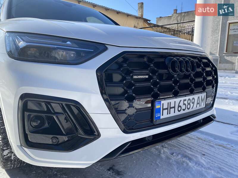 Позашляховик / Кросовер Audi Q5 2022 в Одесі