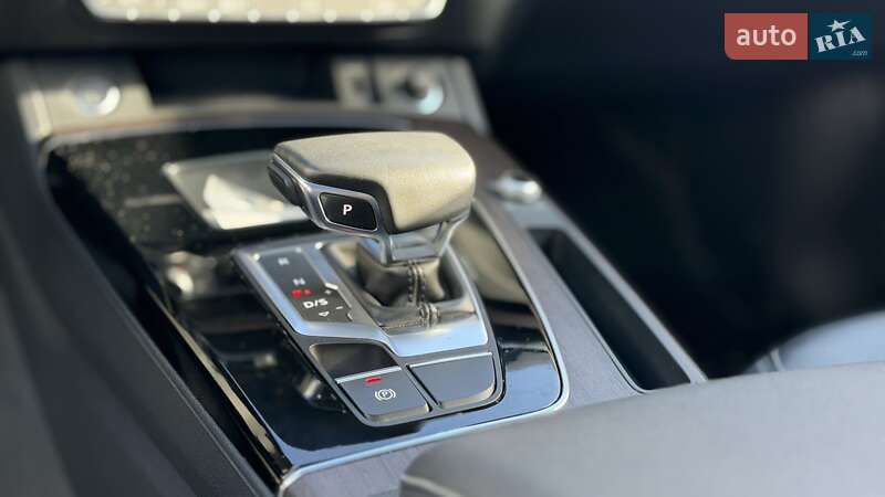 Позашляховик / Кросовер Audi Q5 2023 в Києві