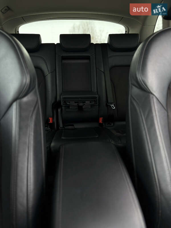 Внедорожник / Кроссовер Audi Q5 2010 в Шептицькому