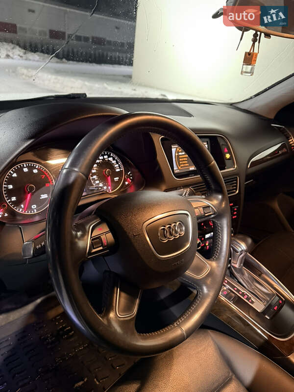 Позашляховик / Кросовер Audi Q5 2014 в Луцьку