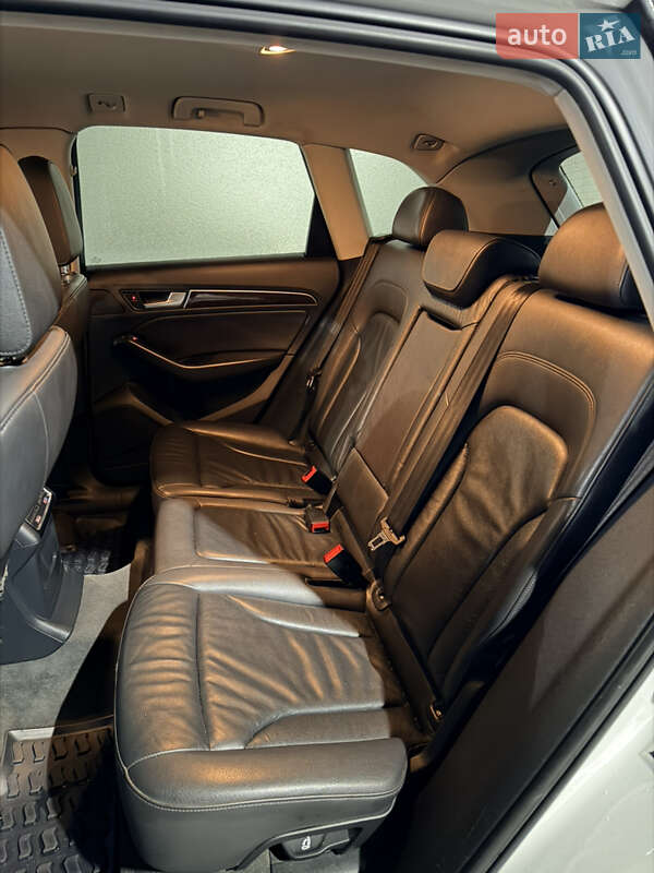 Позашляховик / Кросовер Audi Q5 2014 в Луцьку