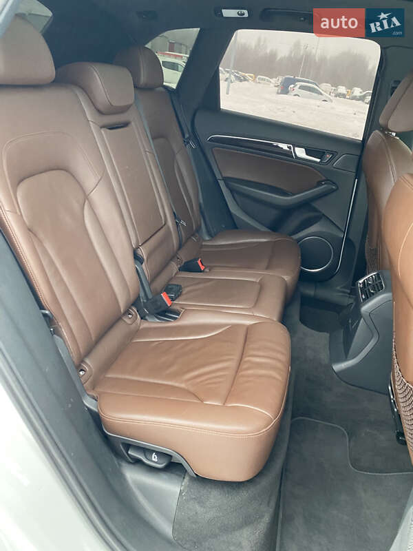 Позашляховик / Кросовер Audi Q5 2013 в Львові