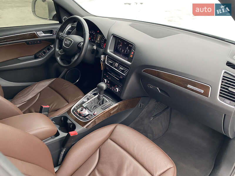 Позашляховик / Кросовер Audi Q5 2013 в Львові
