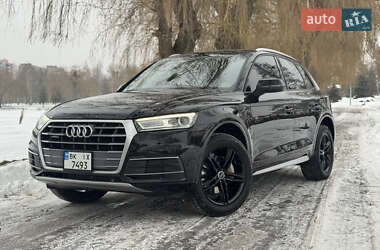 Внедорожник / Кроссовер Audi Q5 2017 в Ровно