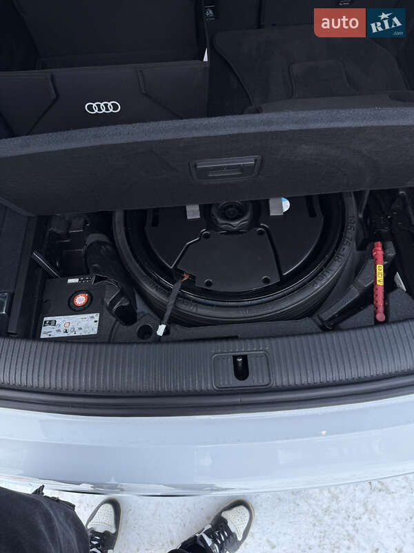 Позашляховик / Кросовер Audi Q5 2023 в Прилуках фото 18 Позашляховик / Кросовер Audi Q5 2023 в Прилуках