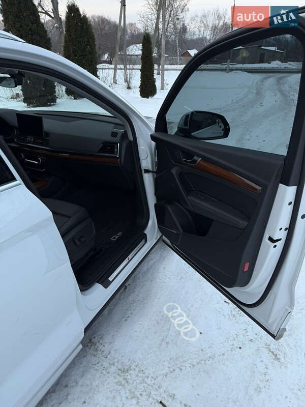 Позашляховик / Кросовер Audi Q5 2023 в Прилуках фото 21 Позашляховик / Кросовер Audi Q5 2023 в Прилуках