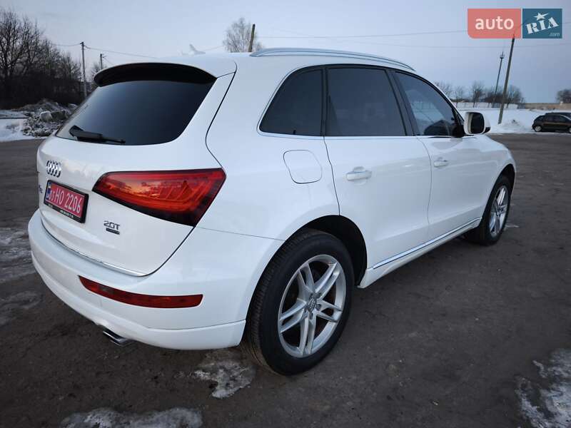 Позашляховик / Кросовер Audi Q5 2016 в Луцьку
