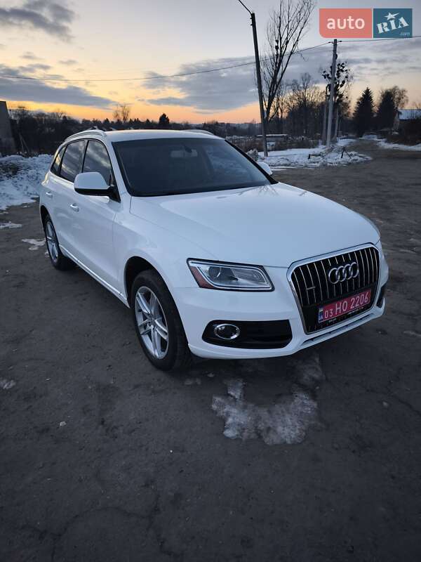 Позашляховик / Кросовер Audi Q5 2016 в Луцьку