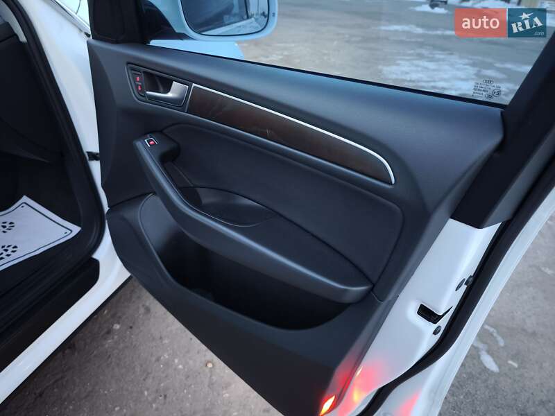 Позашляховик / Кросовер Audi Q5 2016 в Луцьку