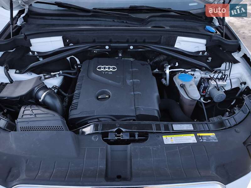 Позашляховик / Кросовер Audi Q5 2016 в Луцьку