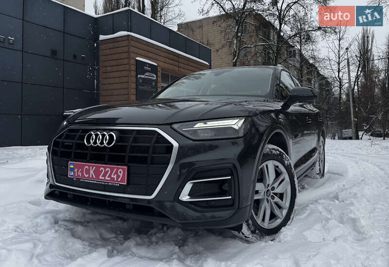 Внедорожник / Кроссовер Audi Q5 2021 в Киеве