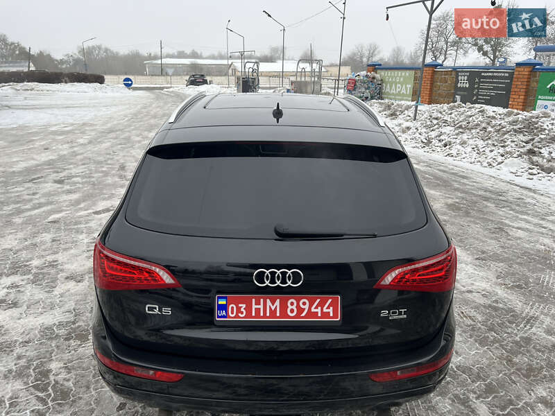 Позашляховик / Кросовер Audi Q5 2012 в Володимирі