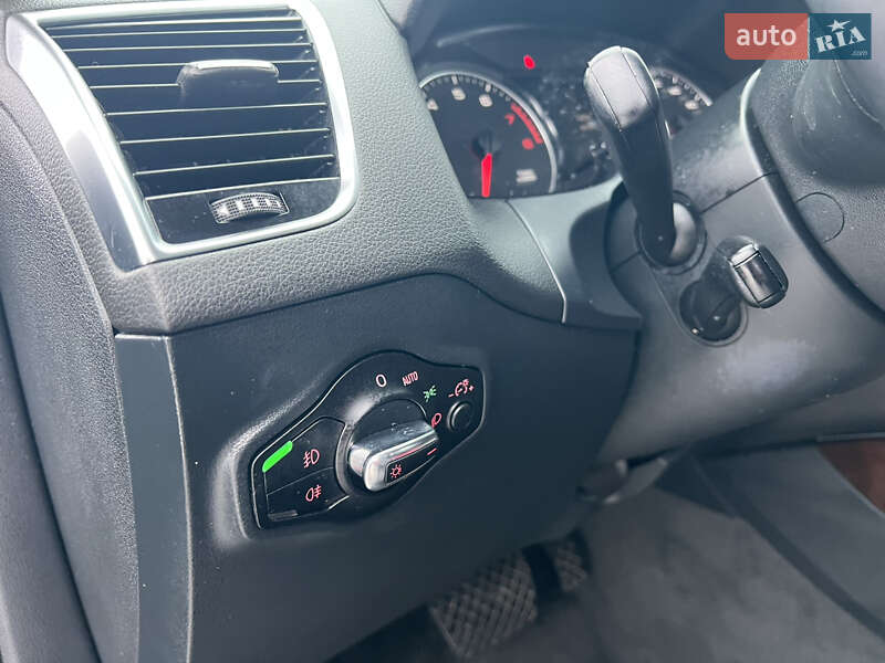 Позашляховик / Кросовер Audi Q5 2012 в Володимирі