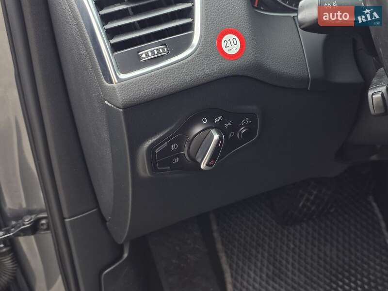 Внедорожник / Кроссовер Audi Q5 2015 в Тернополе