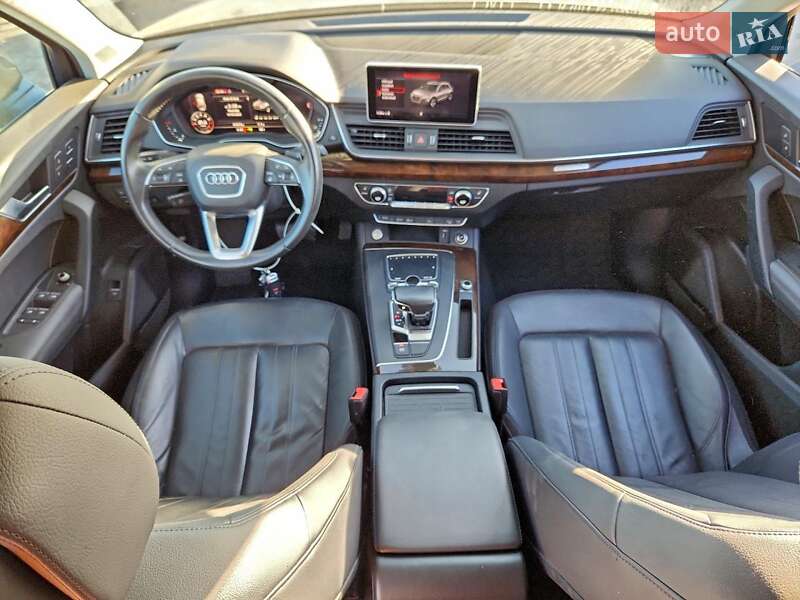 Позашляховик / Кросовер Audi Q5 2019 в Львові