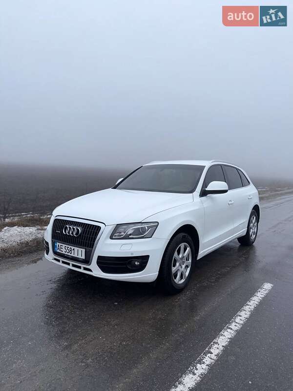 Позашляховик / Кросовер Audi Q5 2010 в Запоріжжі