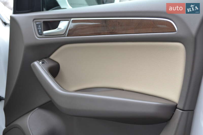 Позашляховик / Кросовер Audi Q5 2015 в Дрогобичі