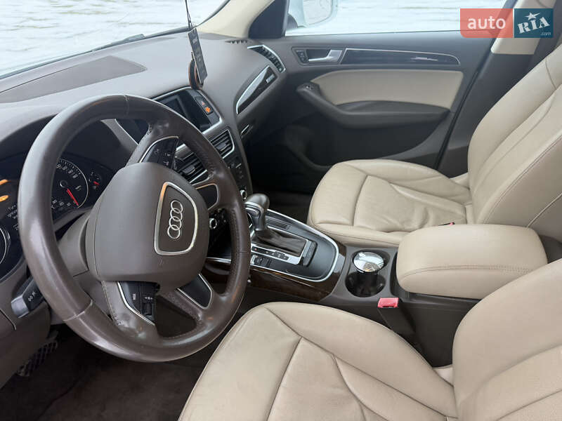 Внедорожник / Кроссовер Audi Q5 2014 в Одессе