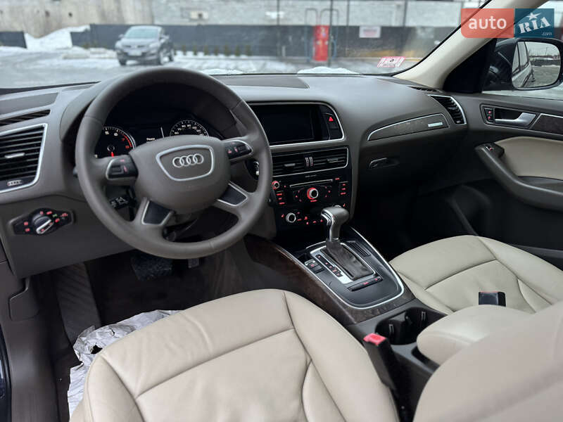 Позашляховик / Кросовер Audi Q5 2014 в Дубні