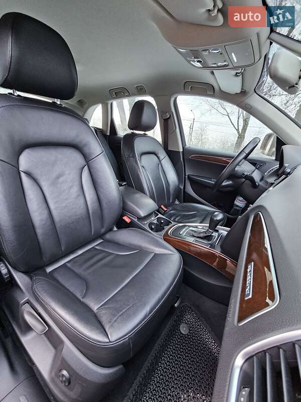 Позашляховик / Кросовер Audi Q5 2012 в Дніпрі