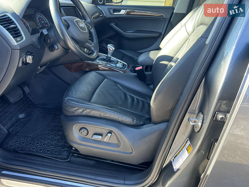 Внедорожник / Кроссовер Audi Q5 2015 в Кропивницком