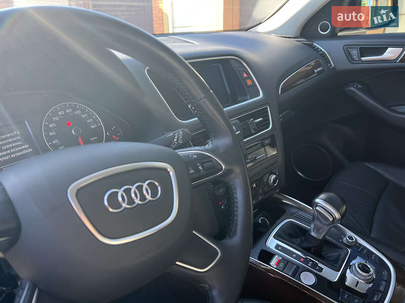 Внедорожник / Кроссовер Audi Q5 2015 в Кропивницком