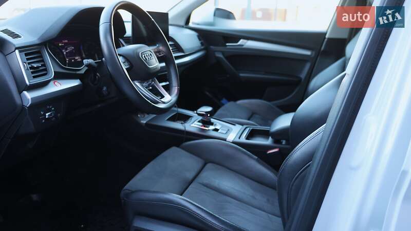Внедорожник / Кроссовер Audi Q5 2022 в Луцке фото 16 Внедорожник / Кроссовер Audi Q5 2022 в Луцке