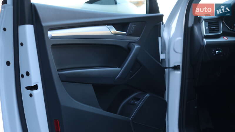 Внедорожник / Кроссовер Audi Q5 2022 в Луцке фото 20 Внедорожник / Кроссовер Audi Q5 2022 в Луцке