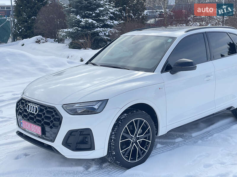 Позашляховик / Кросовер Audi Q5 2021 в Львові