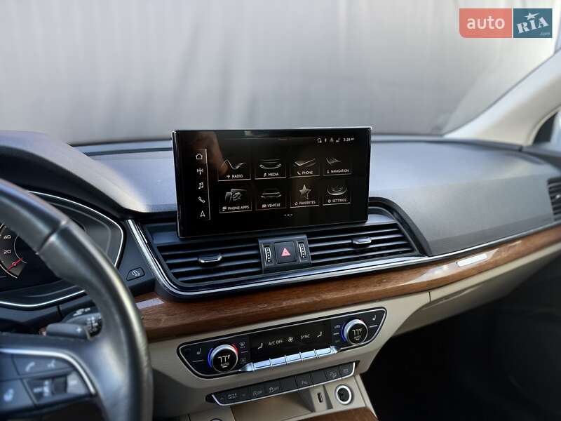 Внедорожник / Кроссовер Audi Q5 2021 в Львове