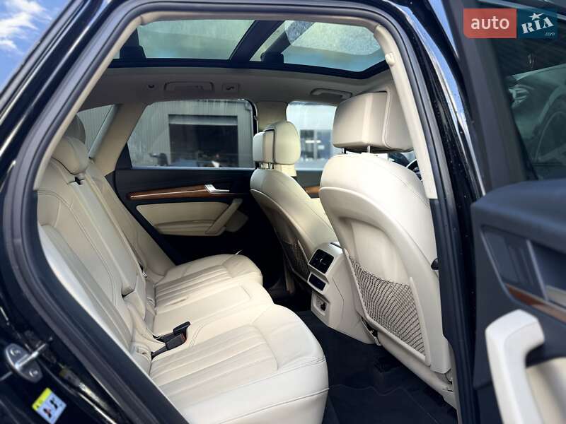 Внедорожник / Кроссовер Audi Q5 2021 в Львове