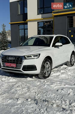 Позашляховик / Кросовер Audi Q5 2019 в Ірпені