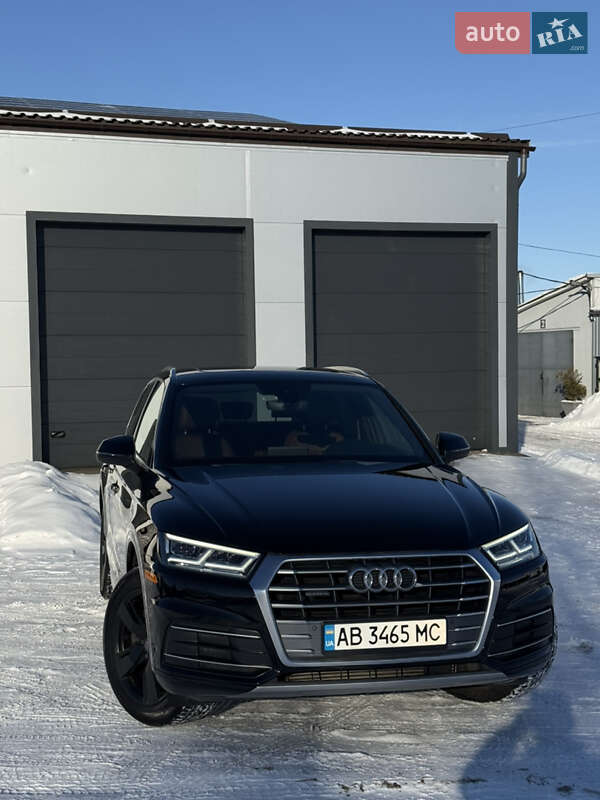 Внедорожник / Кроссовер Audi Q5 2018 в Хмельнике