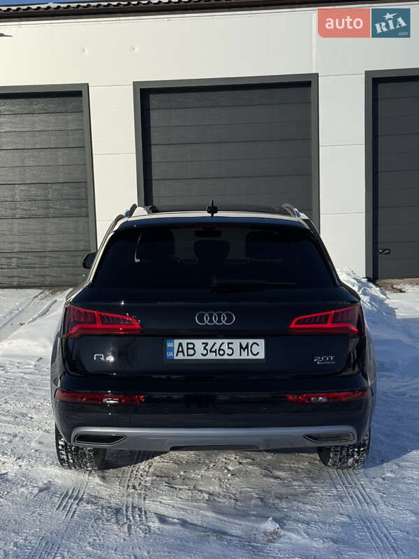 Внедорожник / Кроссовер Audi Q5 2018 в Хмельнике