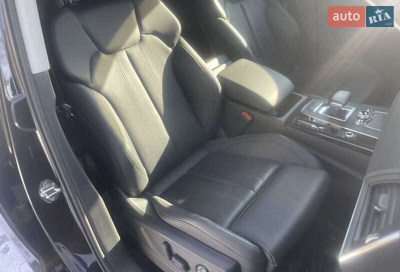 Позашляховик / Кросовер Audi Q5 2019 в Луцьку фото 9 Позашляховик / Кросовер Audi Q5 2019 в Луцьку